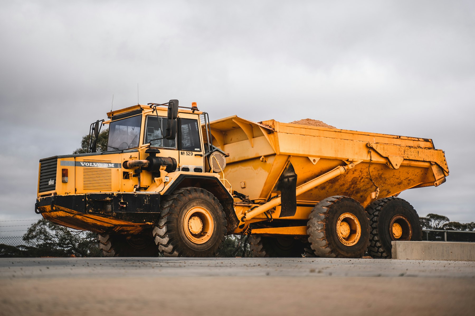 Articulated dump truck